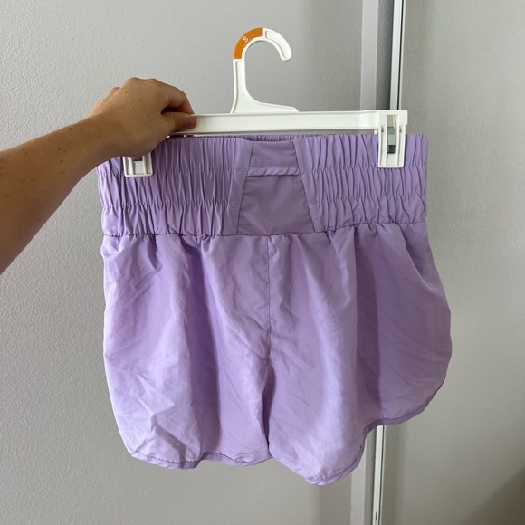 WORKOUT SHORTS - Picture 5 of 7